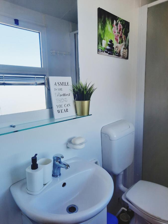 Mobile Home Fantasea Нови-Винодолски Экстерьер фото