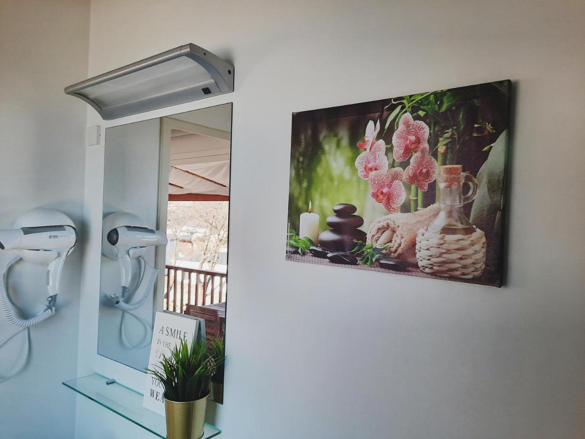 Mobile Home Fantasea Нови-Винодолски Экстерьер фото